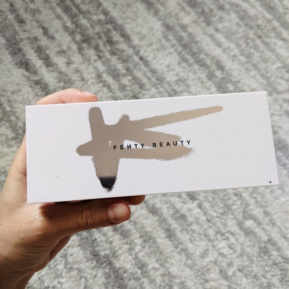 Fenty Beauty | eyeshadow palette - Picture 4 of 5